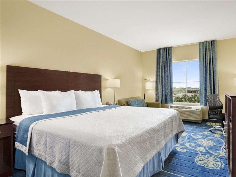 Spark By Hilton Victoria Εξωτερικό φωτογραφία